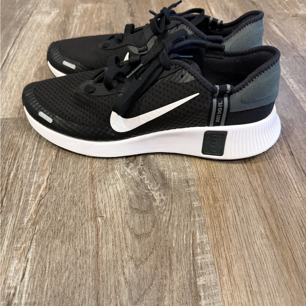 Nike Black and Gray Athletic Shoes